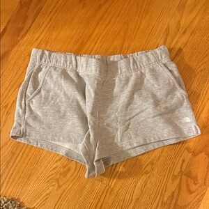 ⭐️The North Face Women’s Heather Gray Athletic Lounge Shorts